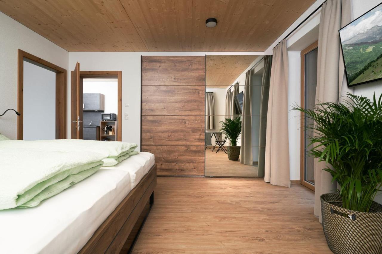 Apart-Hoamatgfuehl Apartment Langenfeld Exterior photo